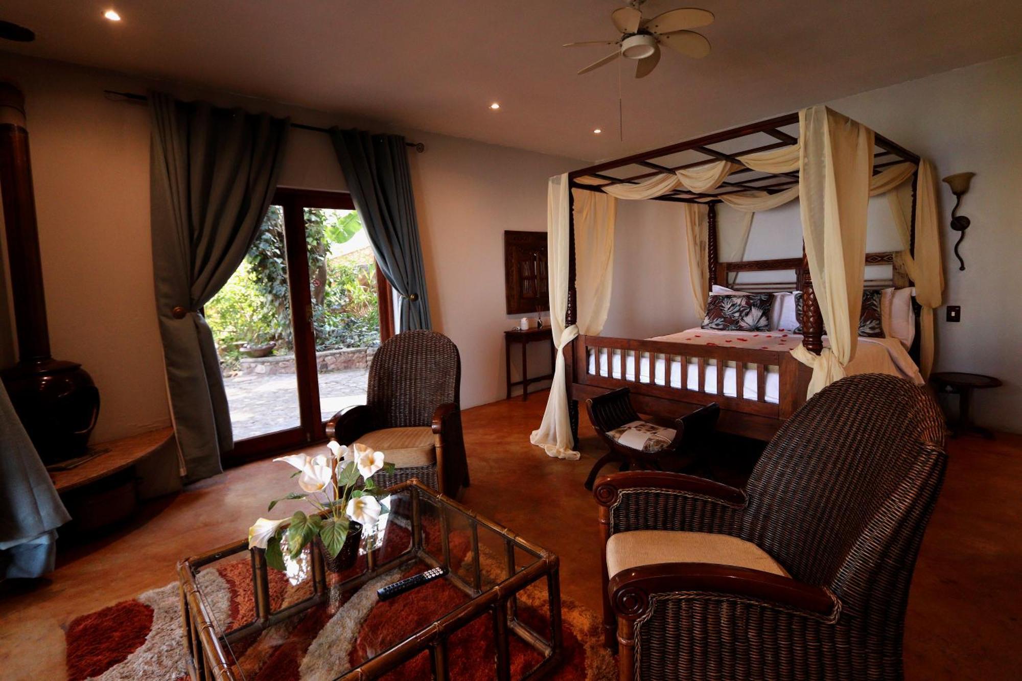 Bali At Scenic Haven Lodge In Hartbeespoort Luaran gambar